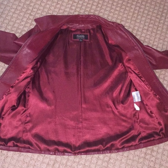 Wilsons Womans Leather Jacket & Focus Paris Leather Purse -Deep Red Set. EUC-GUC - Picture 6 of 12